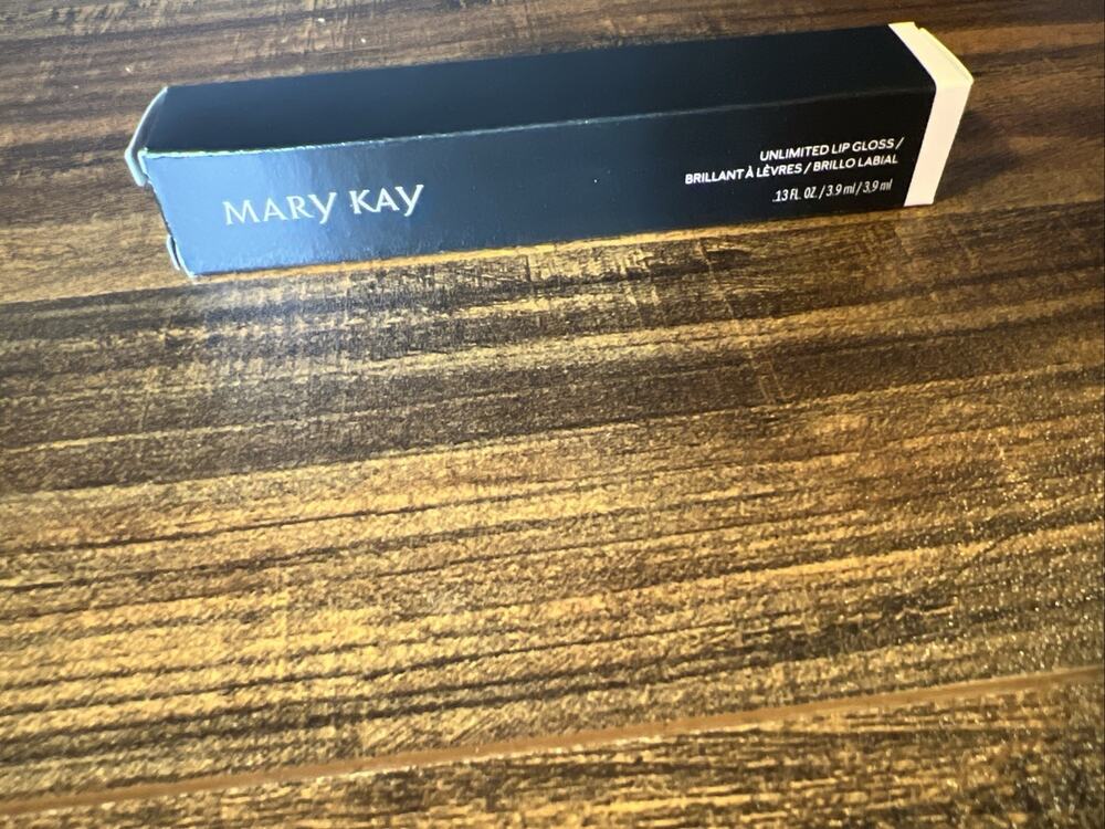 NIB Mary Kay Unlimited Lip Gloss Iconic Red 153475